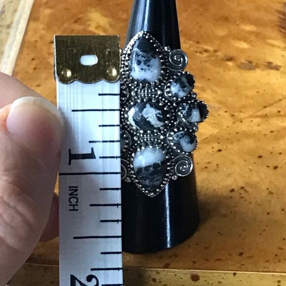 Natural White Buffalo Turquoise Sterling Silver Ring Size 7 - Picture 4 of 9